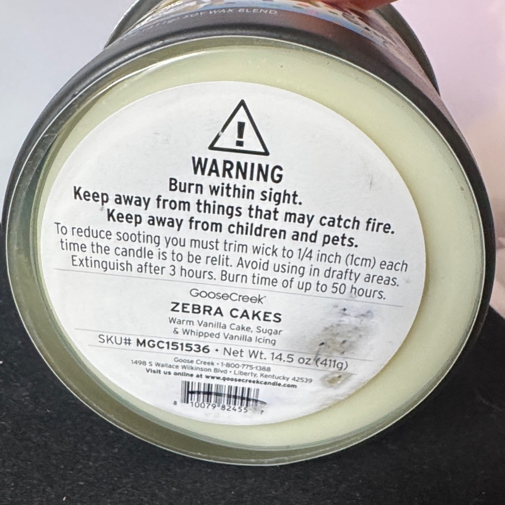 Goose Creek Zebra Cakes Candle (3 wick) - Picture 7 of 7